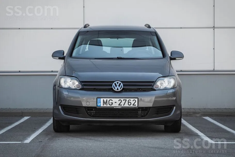 Volkswagen Golf Plus 2010 photo 2