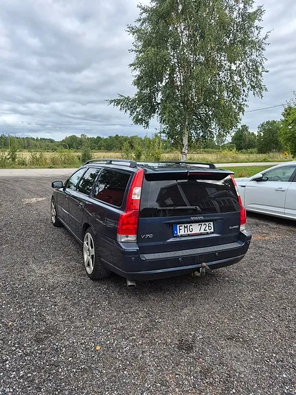 Volvo V70 2007 photo 2