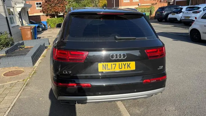 Audi Q7 2017 photo 3