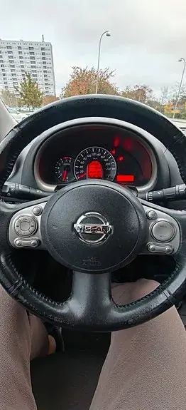Nissan Micra 2012 photo 2