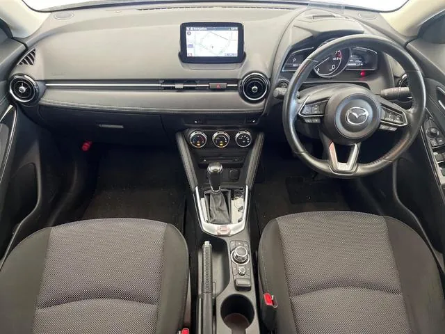 Mazda Demio 2018 photo 2