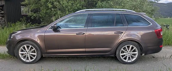 Skoda Octavia 2015 photo 2