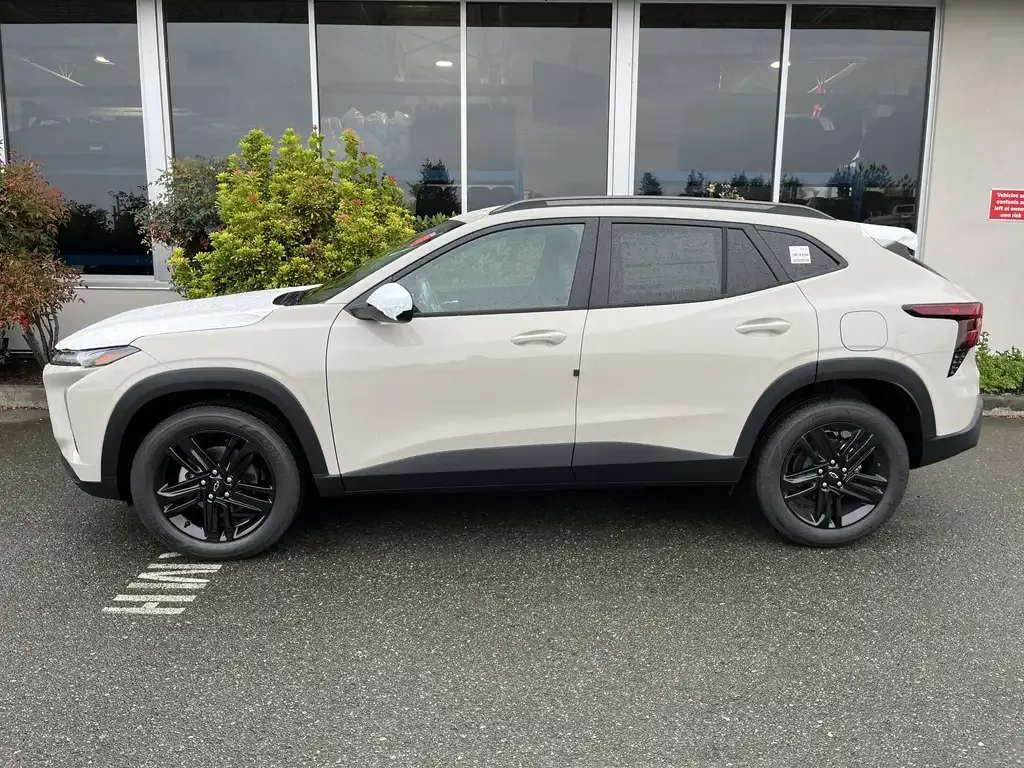 Chevrolet Trax 2026 photo 2