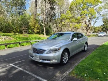 Lexus Ls 600 2007 photo 3
