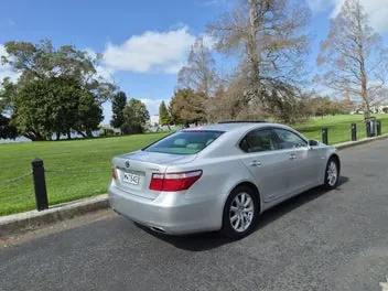 Lexus Ls 600 2007 photo 4