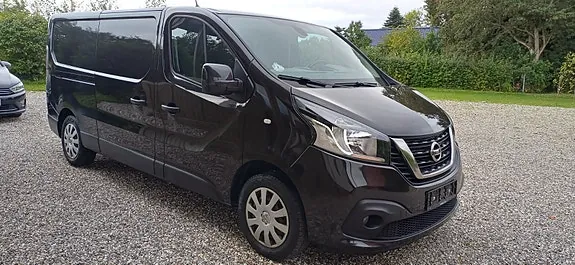 Nissan Nv300 2018 photo 2