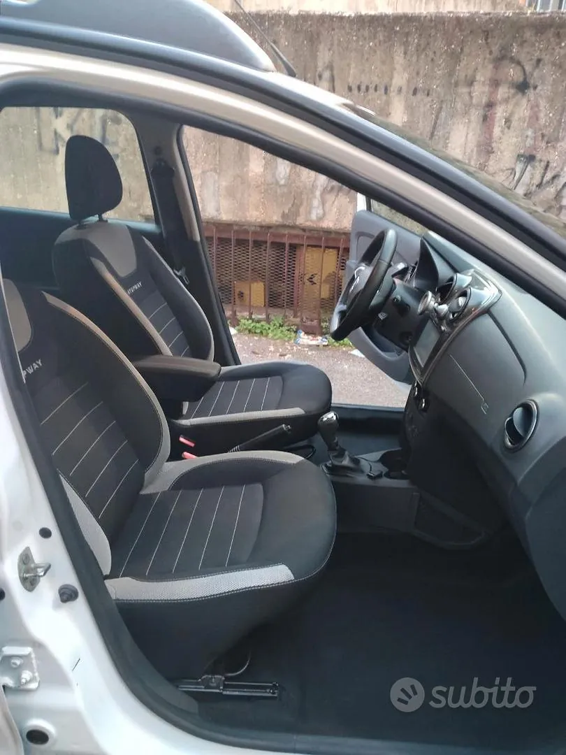 Dacia Sandero 2017 photo 2