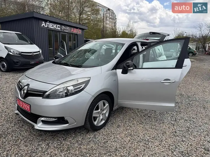 Renault Grand Scenic 2015 photo 5