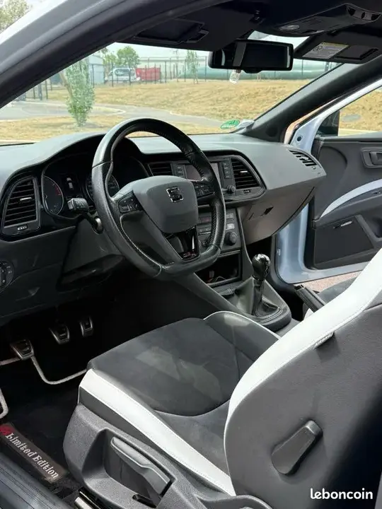 Seat Leon 2014 photo 3