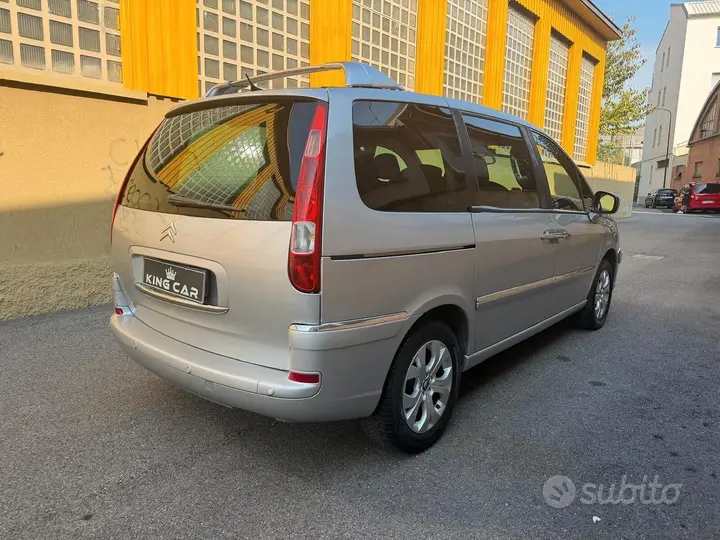 Citroen C8 2012 photo 3