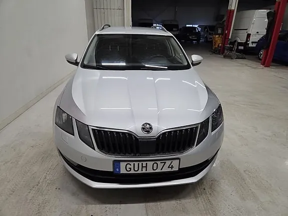 Skoda Octavia 2018 photo 2