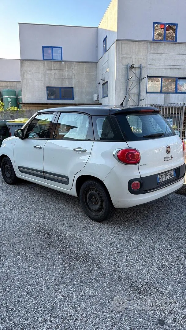 Fiat 500L 2013 photo 3