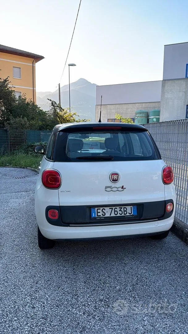 Fiat 500L 2013 photo 2