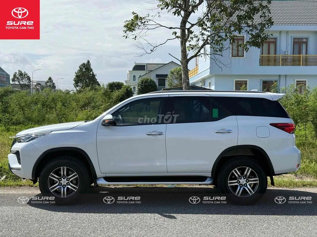 Toyota Fortuner 2022 photo 4