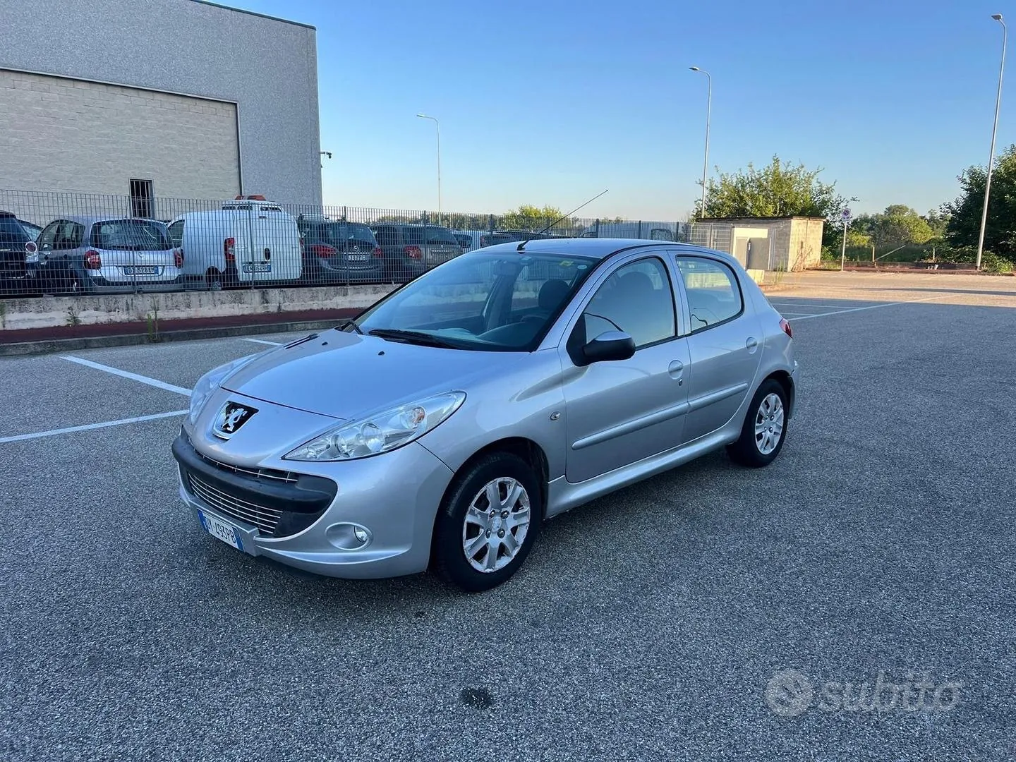 Peugeot 206 2010 photo 2
