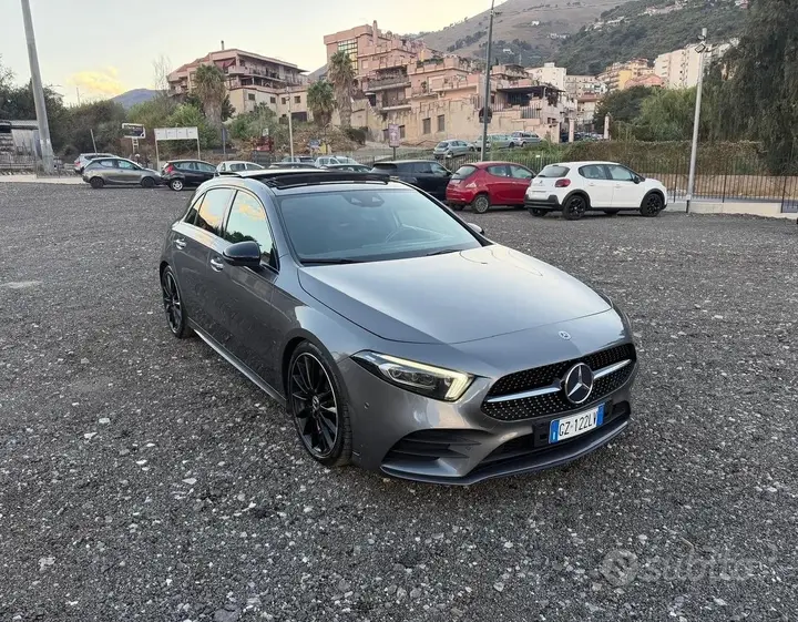 Mercedes-Benz A 220D