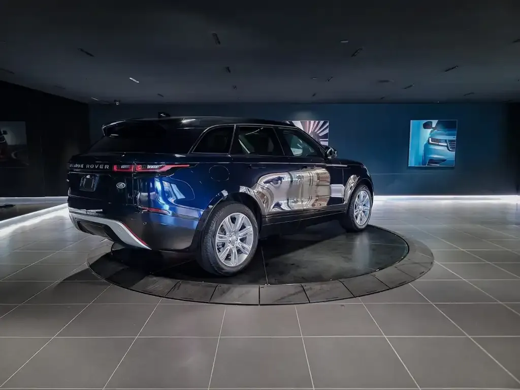 Land Rover Range Rover Velar 2023 photo 5