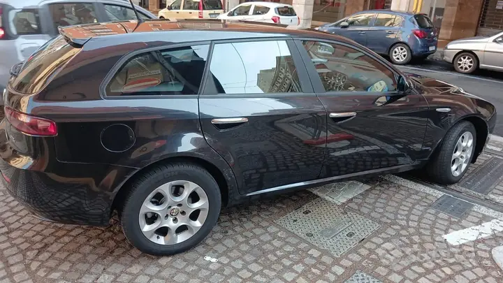 Alfa Romeo 159
