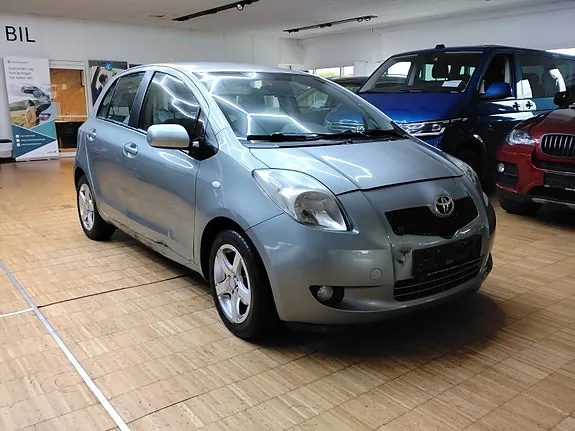 Toyota Yaris 2006 photo 3