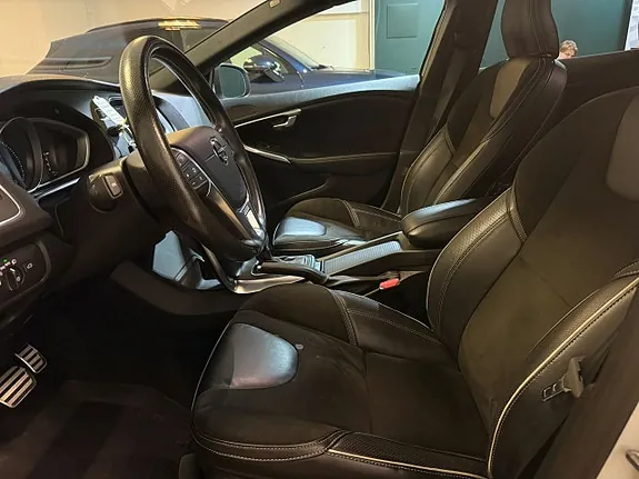 Volvo V40 2018 photo 5