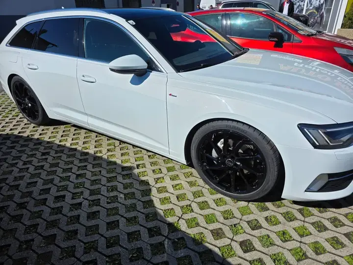 Audi A6 Avant