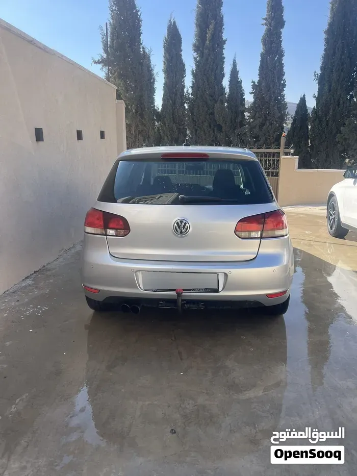 Volkswagen Golf 2010 photo 2