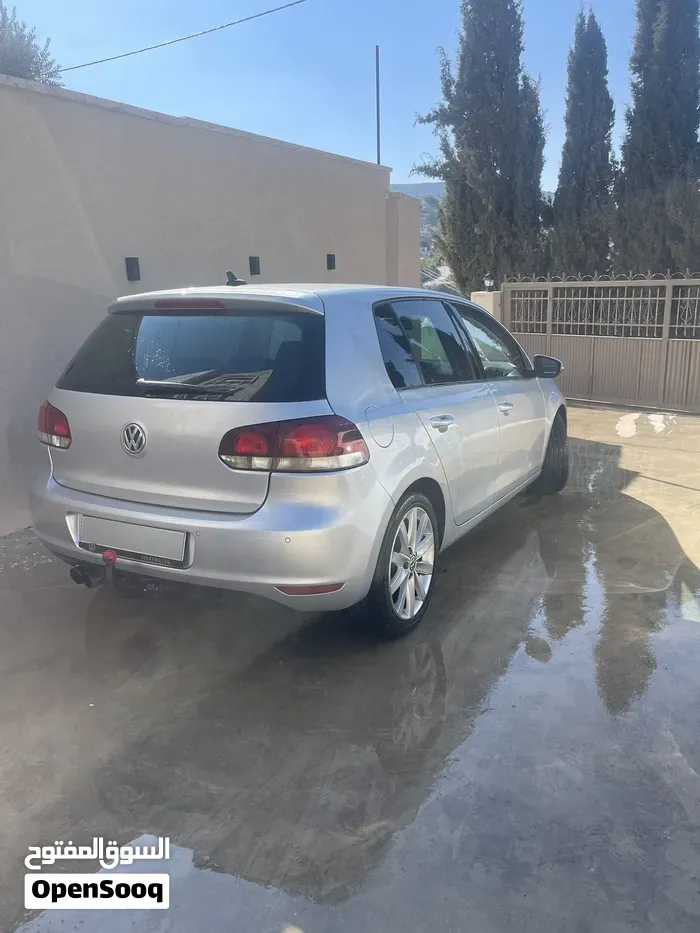 Volkswagen Golf 2010 photo 3