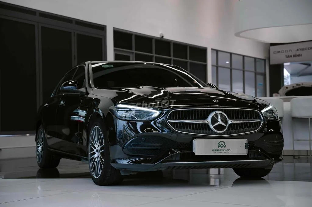 Mercedes-Benz C-Class 2022 photo 2