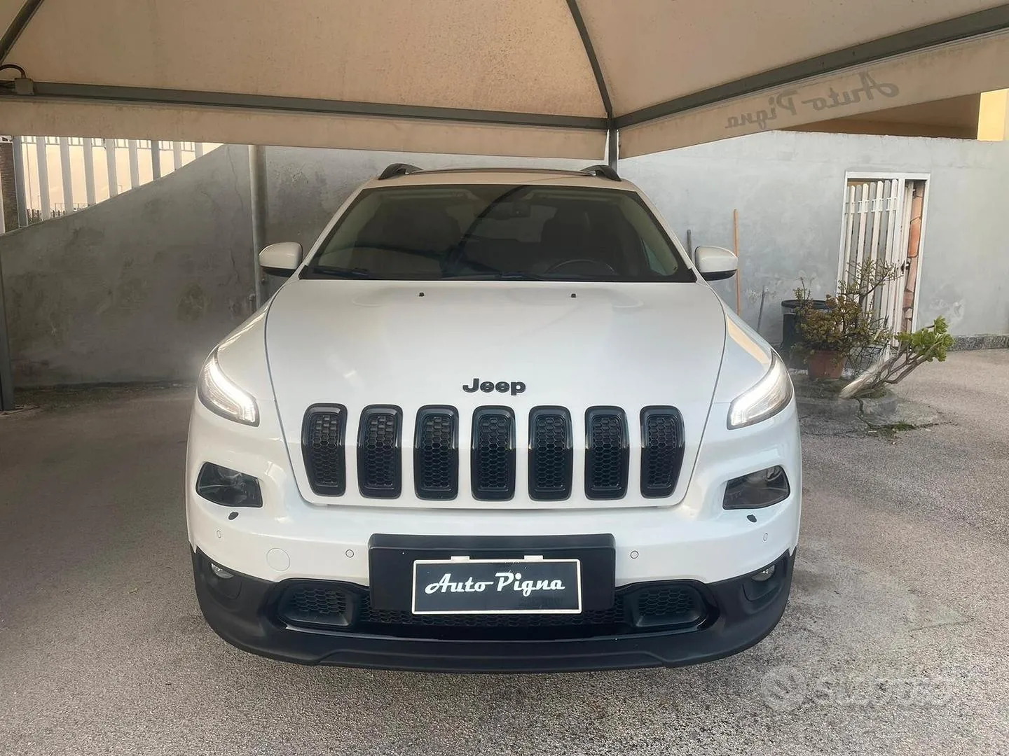 Jeep Cherokee 2017 photo 2