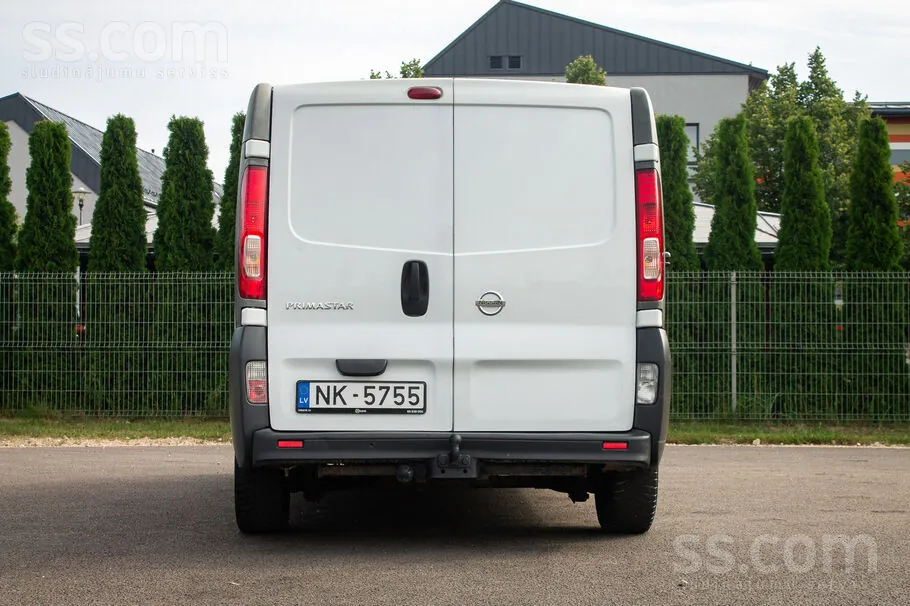 Nissan Primastar 2010 photo 5