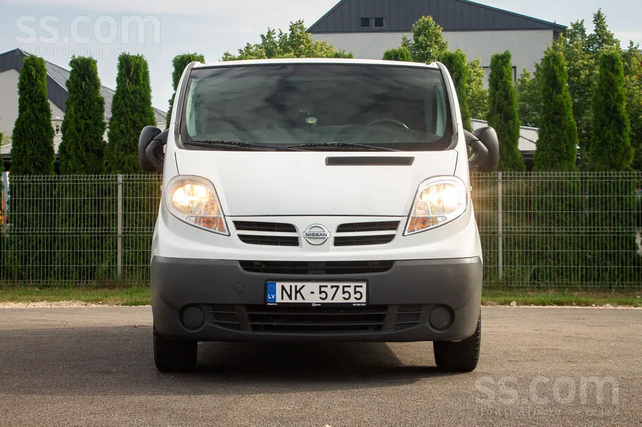 Nissan Primastar 2010 photo 2