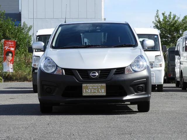 Nissan Ad-Ve 2023 photo 4