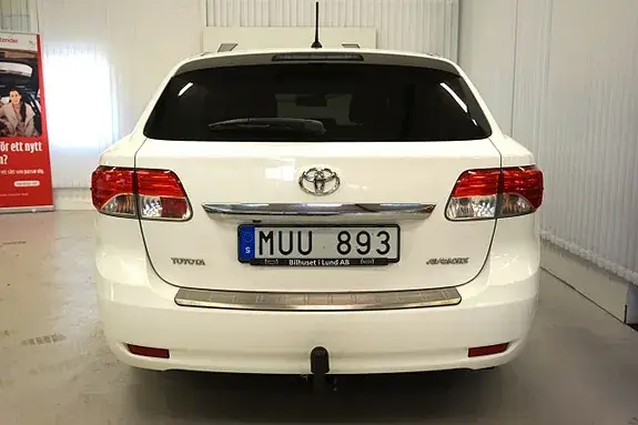 Toyota Avensis 2012 photo 3