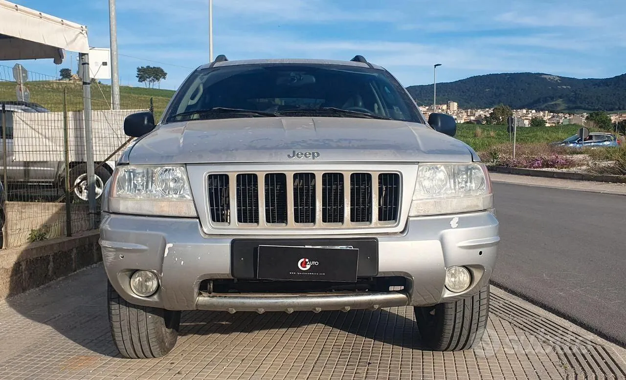 Jeep Grand Cherokee 2004 photo 2