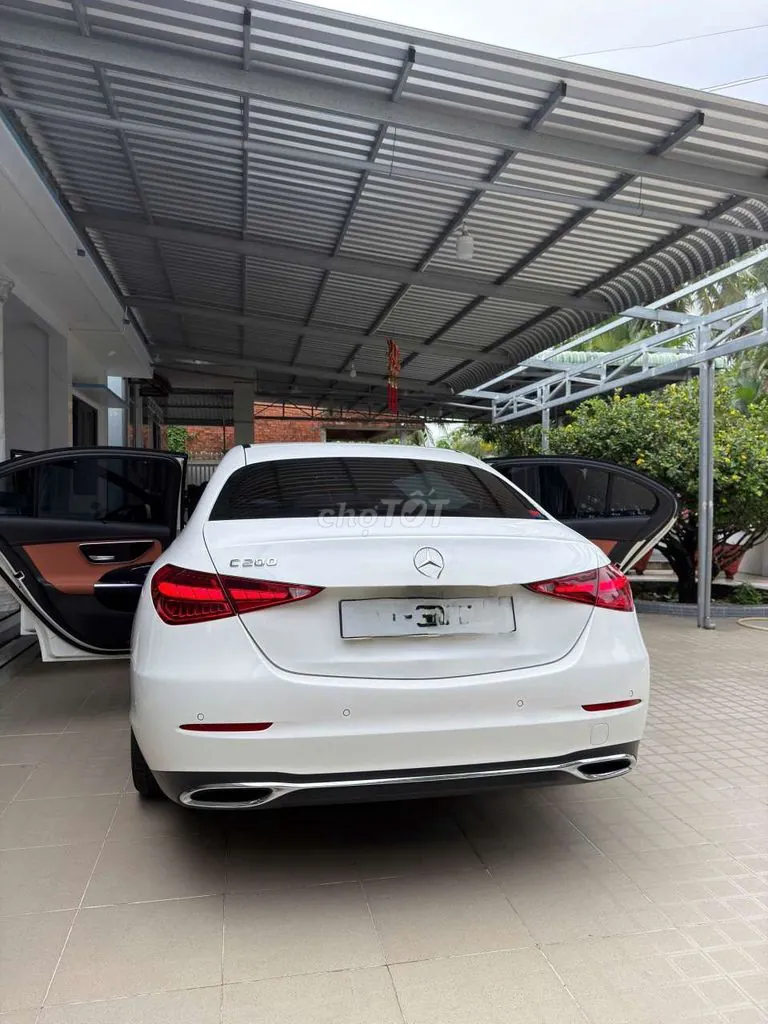 Mercedes-Benz C-Class 2023 photo 2