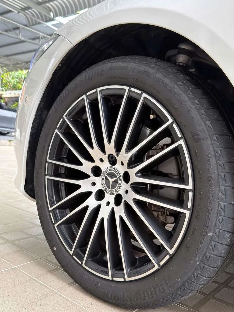 Mercedes-Benz C-Class 2023 photo 4