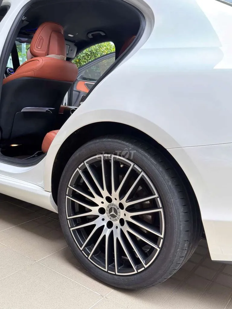 Mercedes-Benz C-Class 2023 photo 5