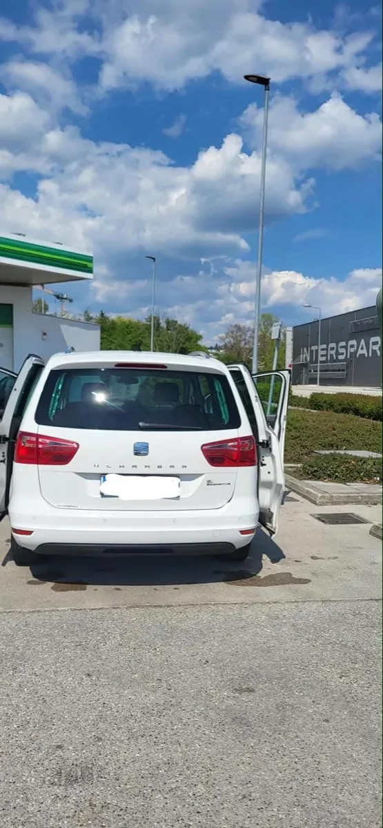 Seat Alhambra 2012 photo 2