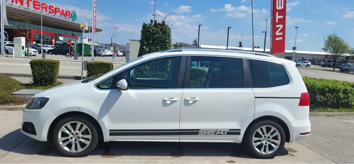 Seat Alhambra 2012 photo 3