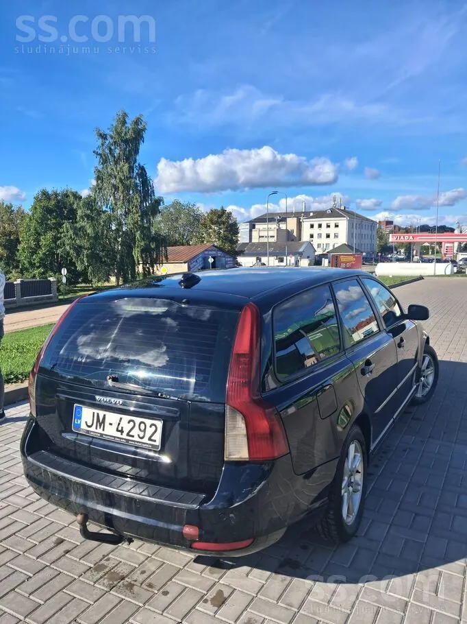 Volvo V50 2008 photo 2