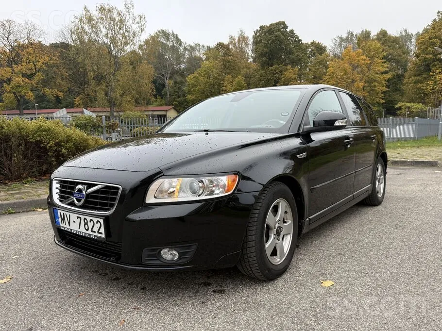 Volvo V50