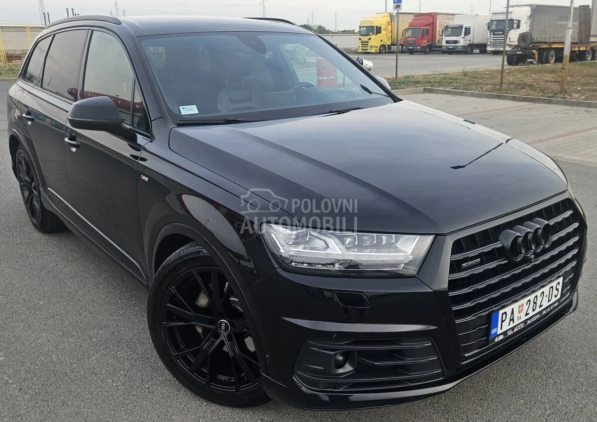 Audi Q7 2015 photo 2