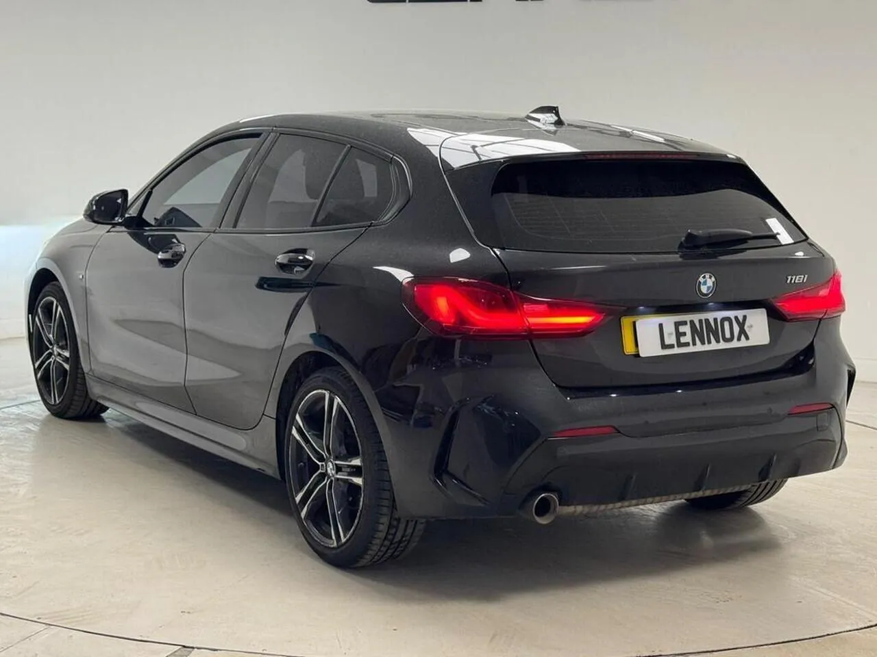 BMW 1 Series 2024 photo 2
