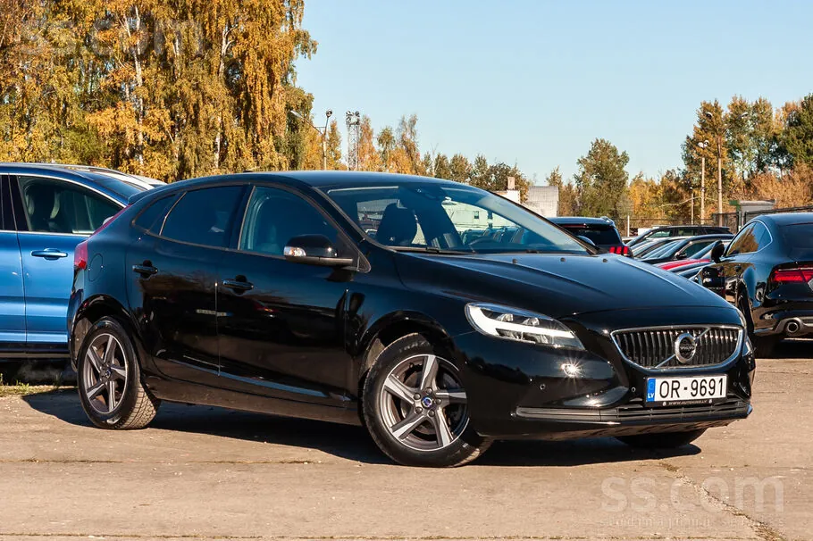 Volvo V40