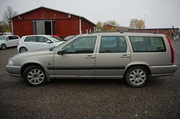 Volvo V70 1999 photo 4