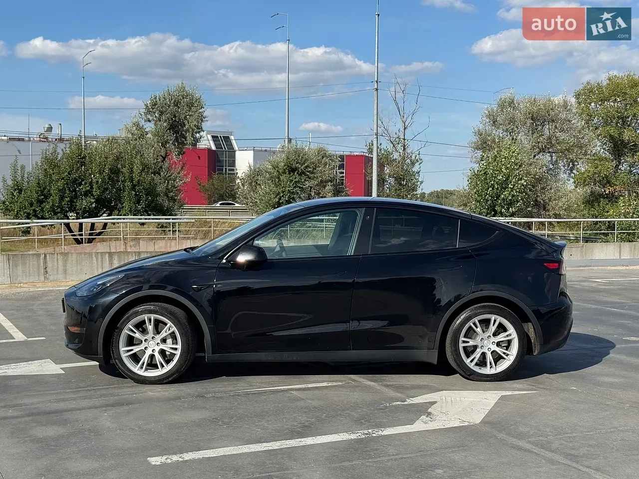 Tesla Model Y 2022 photo 4
