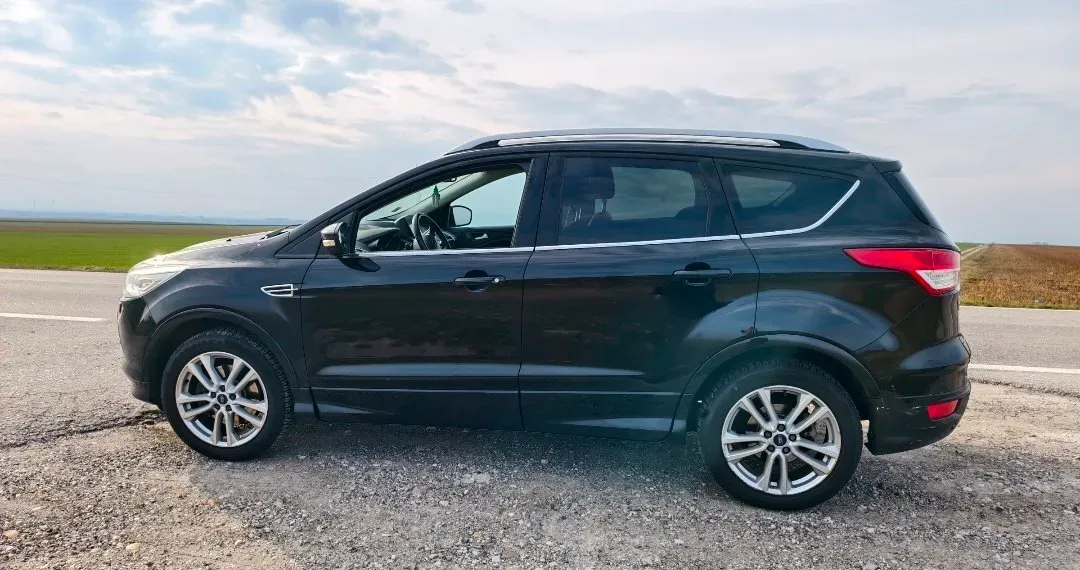 Ford Kuga 2014 photo 2