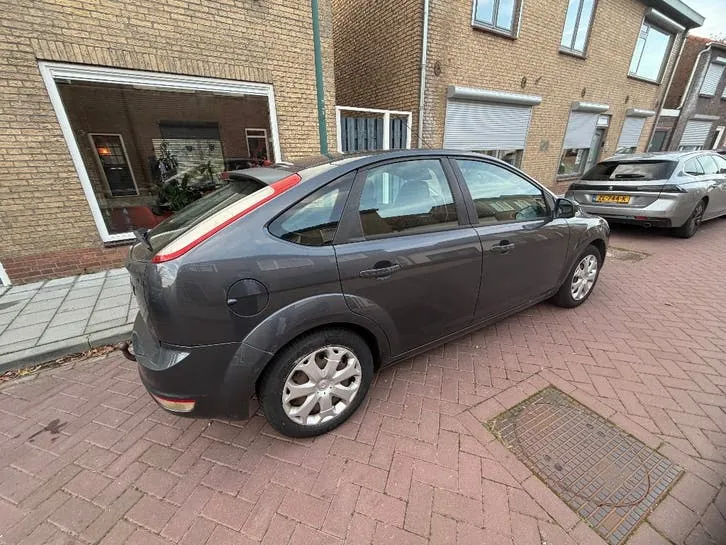 Ford Focus 2011 photo 3