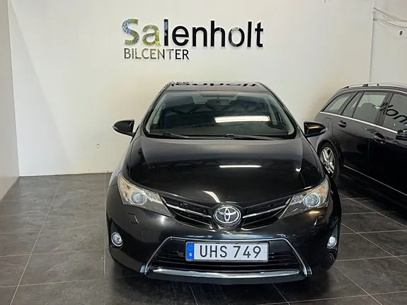 Toyota Auris 2015 photo 3
