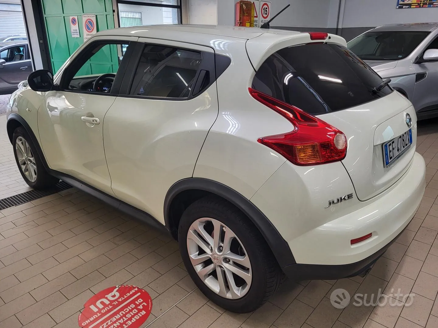 Nissan Juke 2011 photo 4